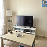 H&o Diana Apartman *